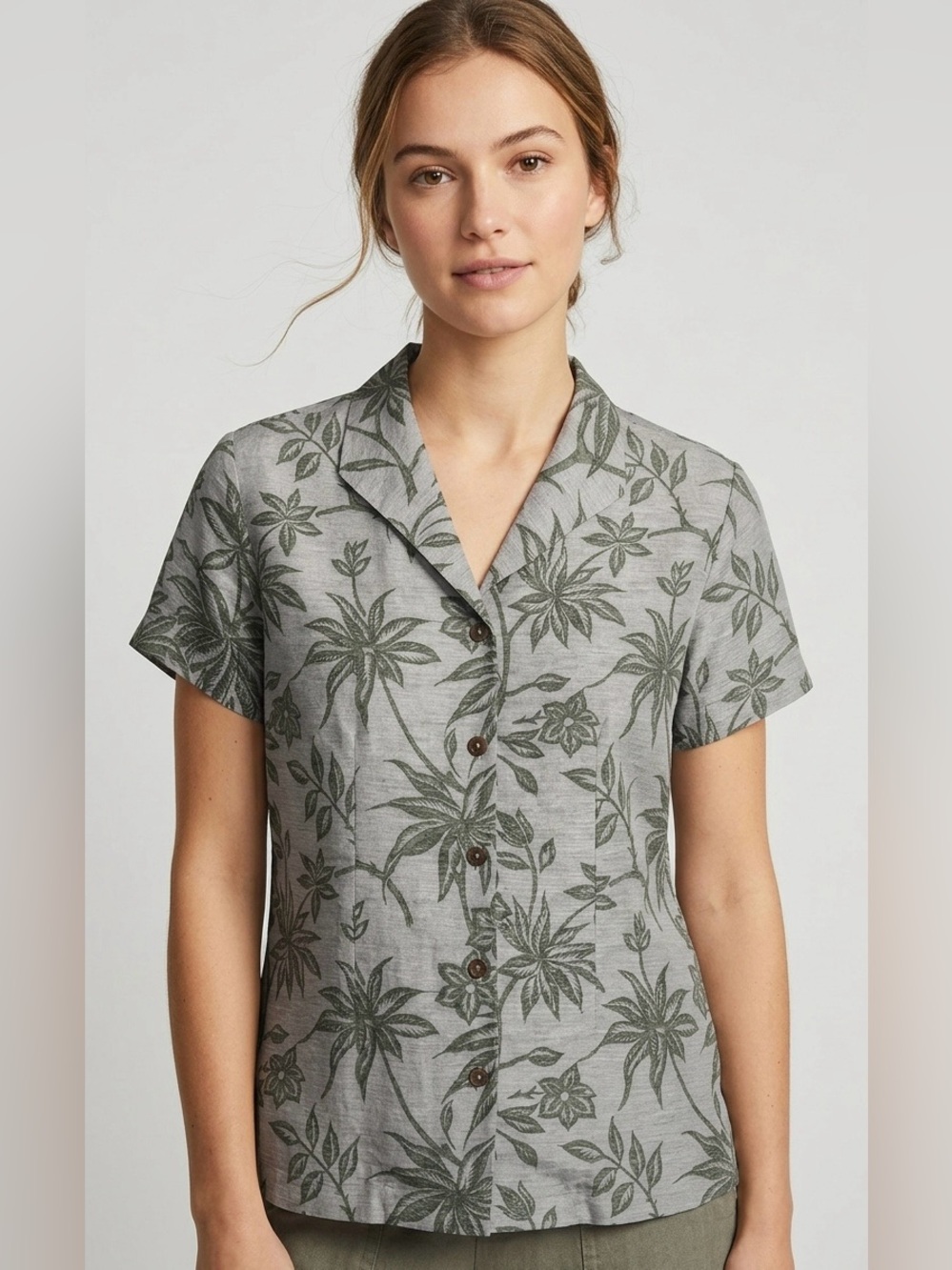 Tommy Bahama Gray Button-Front Top with Green Botanical Print summer vacation
